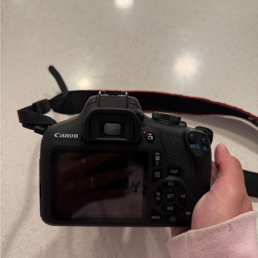 Canon EOS T7 rebel